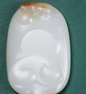 具有浅色,中等黄色的品种.具有各种黄