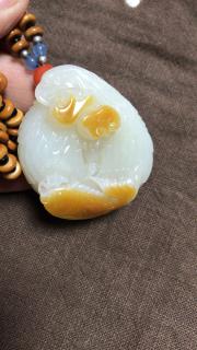 新疆和田玉籽料吊坠挂件